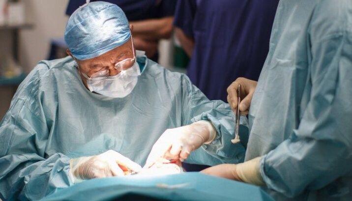 Surgical removal of the vitreous fluid of the eye (vitrectomy)